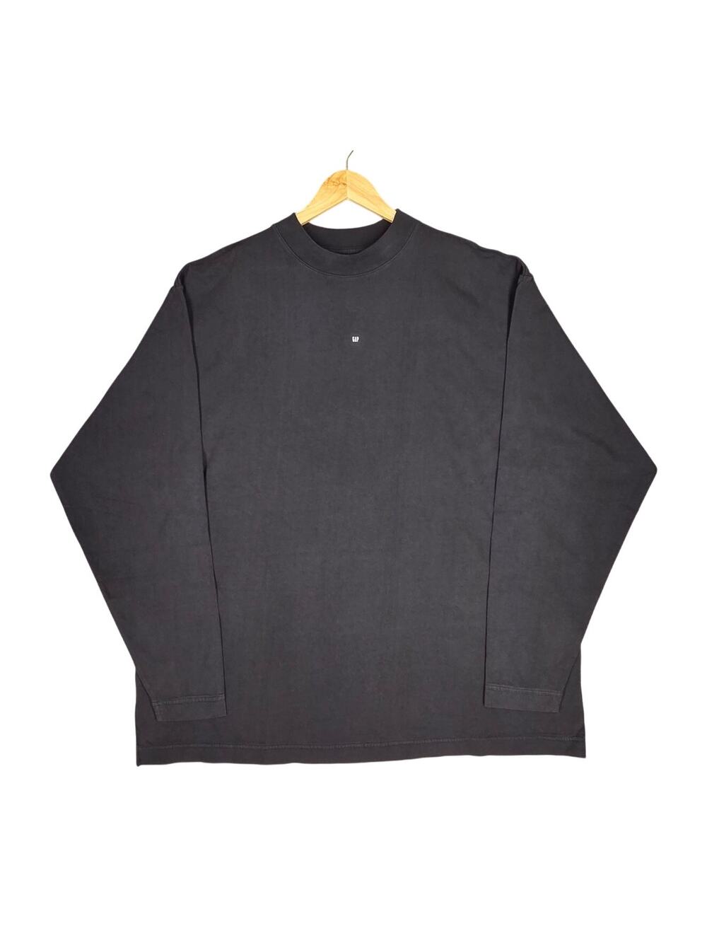 GAP x YZY ENGINEERED BY BALENCIAGA LONG SLEEVE TEE – BLACK – SIZE M – OVERSIZED